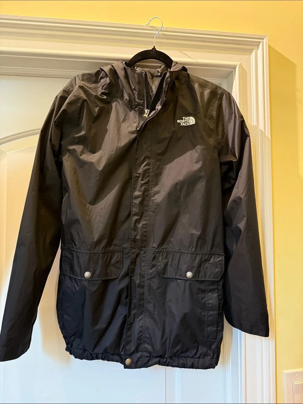 The North Face Youth Black Hooded Lightweight Jacket
